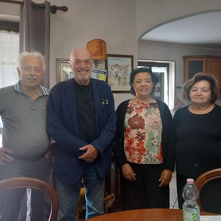 Torre Canavese Il Laghetto Bed & Breakfast エクステリア 写真