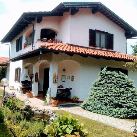 Torre Canavese Il Laghetto Bed & Breakfast エクステリア 写真
