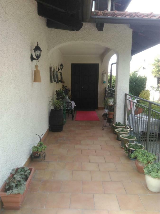 Torre Canavese Il Laghetto Bed & Breakfast エクステリア 写真