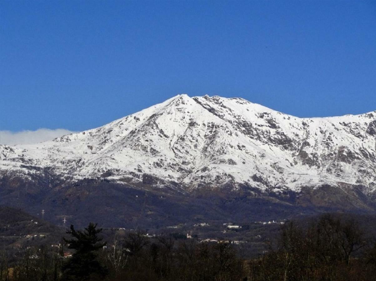 Torre Canavese Il Laghetto Bed & Breakfast エクステリア 写真